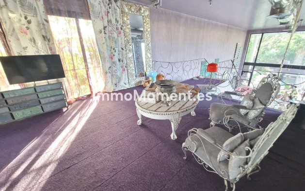 Resale - Villa - Estepona - Estepona Centro