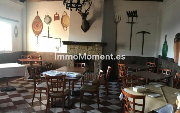 Wiederverkauf - Landhaus - Estepona  - Selwo