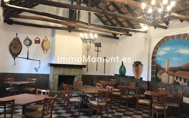 Wiederverkauf - Landhaus - Estepona  - Selwo