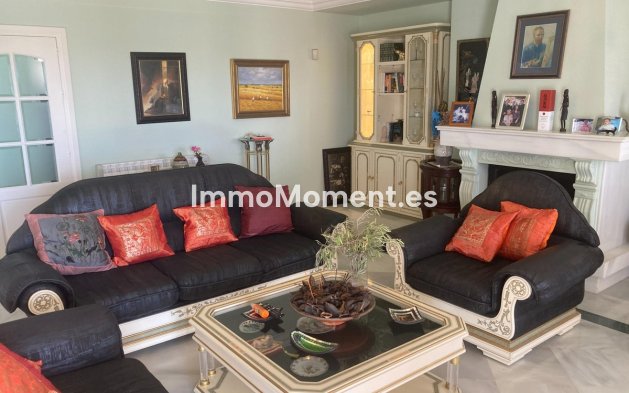 Revente - Villa - Estepona  - Selwo