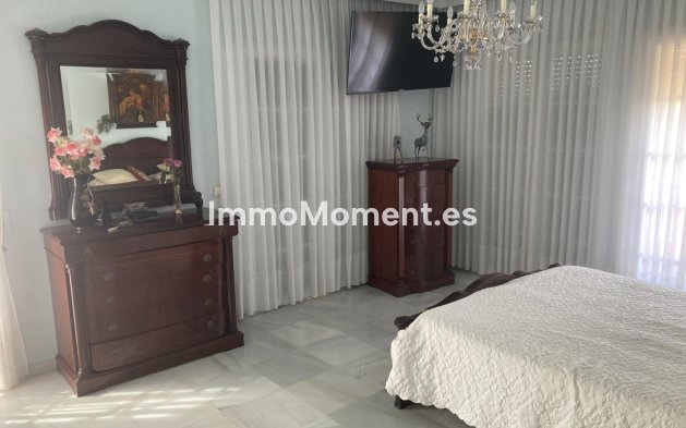Revente - Villa - Estepona  - Selwo