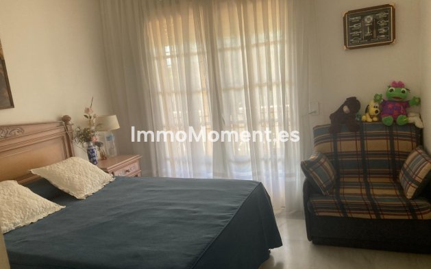 Revente - Villa - Estepona  - Selwo