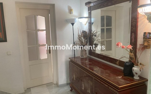 Revente - Villa - Estepona  - Selwo