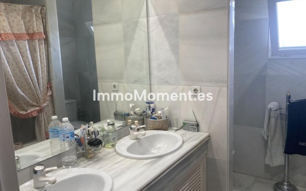 Revente - Villa - Estepona  - Selwo