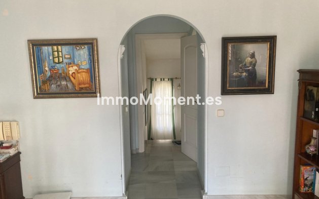 Revente - Villa - Estepona  - Selwo