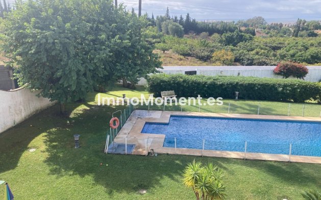 Revente - Villa - Estepona  - Selwo