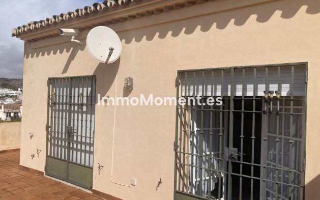 Revente - Villa - Estepona  - Selwo