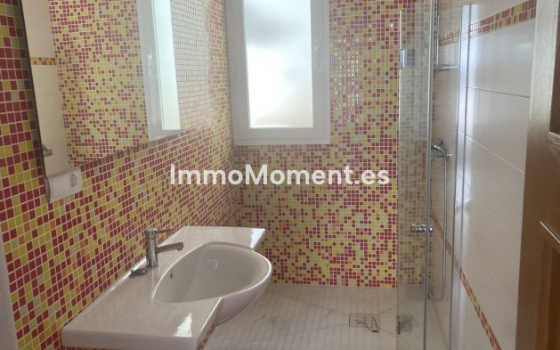 Wiederverkauf - Reihenhaus - Estepona  - Estepona Centro