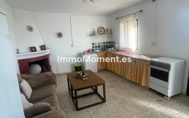 Resale - Country house - Estepona - Estepona Centro