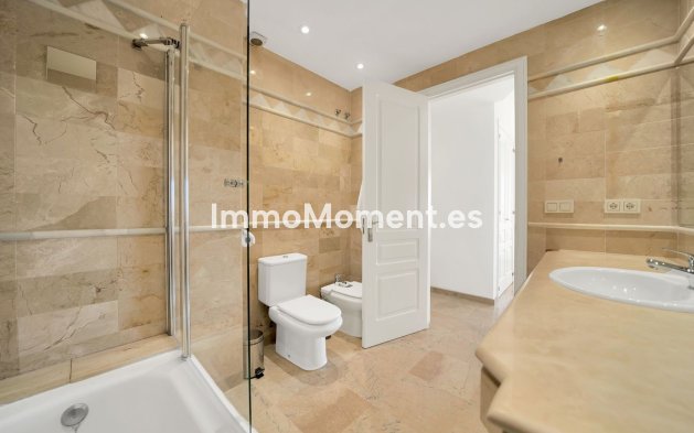 Revente - Appartement - Marbella - Elviria