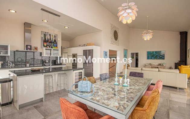 Reventa - Villa - Marbella - La Mairena