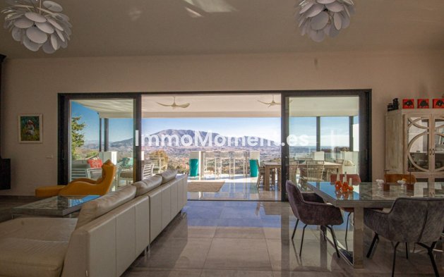 Reventa - Villa - Marbella - La Mairena