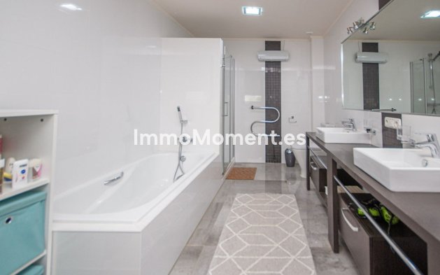 Reventa - Villa - Marbella - La Mairena