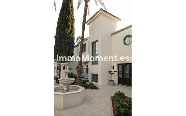Resale - Detached villa - Marbella - Nueva Andalucía