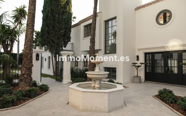 Resale - Detached villa - Marbella - Nueva Andalucía