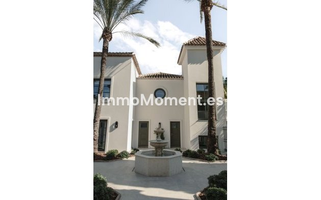 Resale - Detached villa - Marbella - Nueva Andalucía
