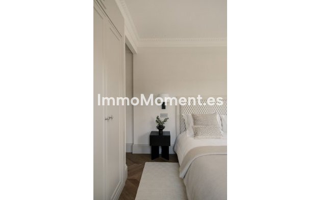Resale - Detached villa - Marbella - Nueva Andalucía
