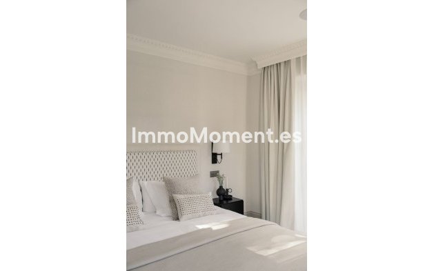 Resale - Detached villa - Marbella - Nueva Andalucía