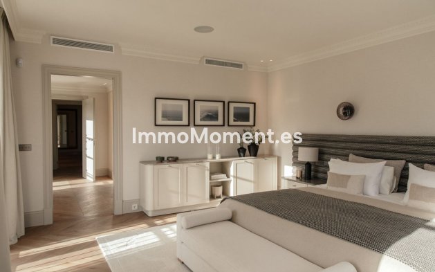 Resale - Detached villa - Marbella - Nueva Andalucía