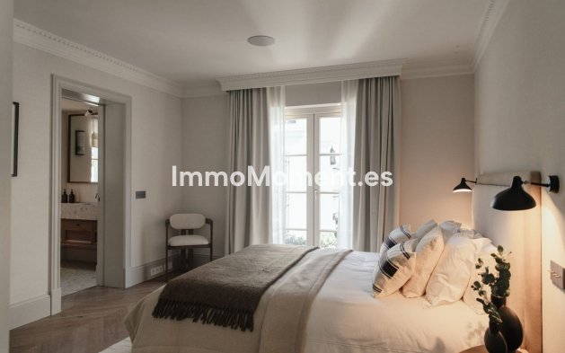 Resale - Detached villa - Marbella - Nueva Andalucía