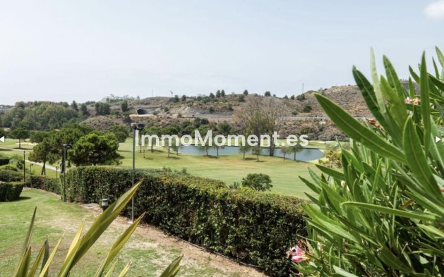 Resale - Apartment - Benahavís - Benahavís Centro