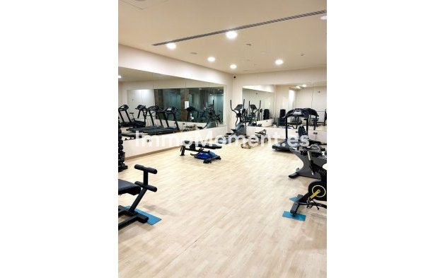 Resale - Apartment - Benahavís - Benahavís Centro