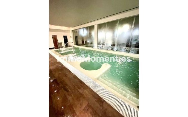 Resale - Apartment - Benahavís - Benahavís Centro