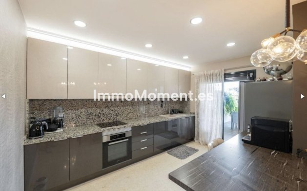 Resale - Apartment - Benahavís - Benahavís Centro