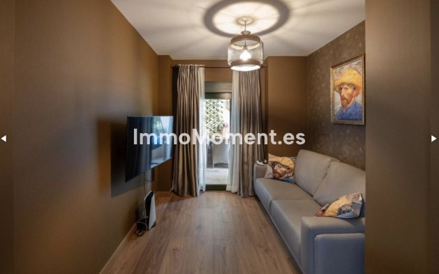 Resale - Apartment - Benahavís - Benahavís Centro