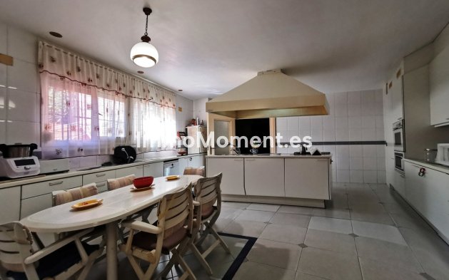 Wiederverkauf - Villa - Torremolinos