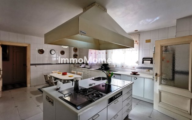 Wiederverkauf - Villa - Torremolinos