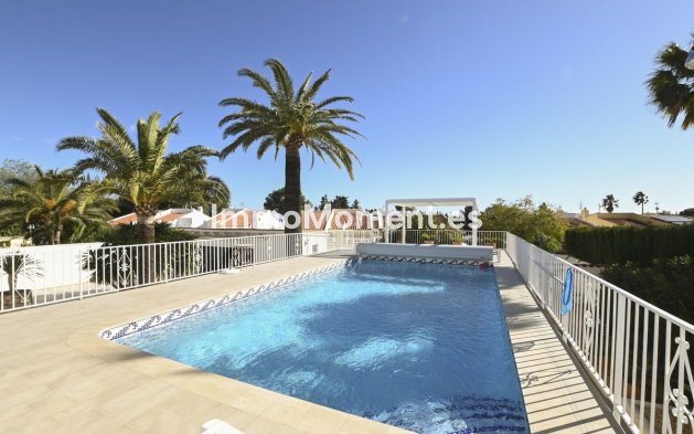 Wiederverkauf - Villa - La Nucía - La Nucia Centro