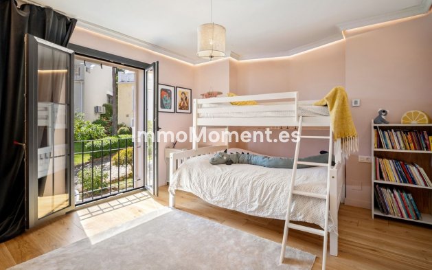 Resale - Townhouse - Marbella - Marbella Centro