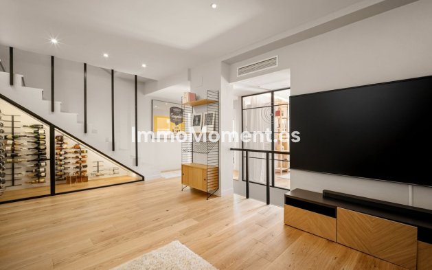 Resale - Townhouse - Marbella - Marbella Centro