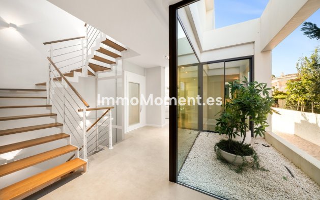 Reventa - Villa - Estepona  - New Golden Mile