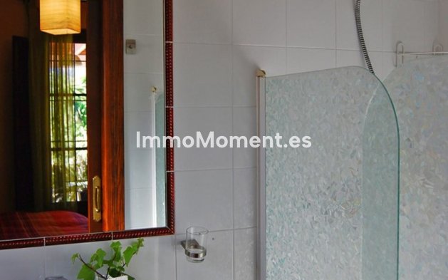 Wiederverkauf - Villa -   Inländisch - Alhaurín de la Torre