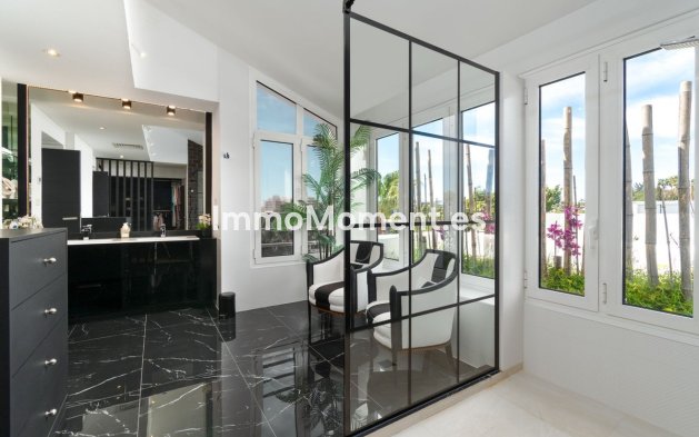 Wiederverkauf - Wohnung - Marbella - Puerto Banús