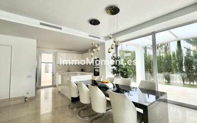 Revente - Villa - Marbella - Río Real