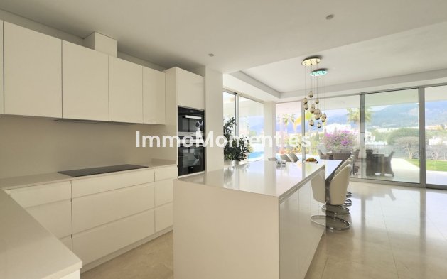 Revente - Villa - Marbella - Río Real