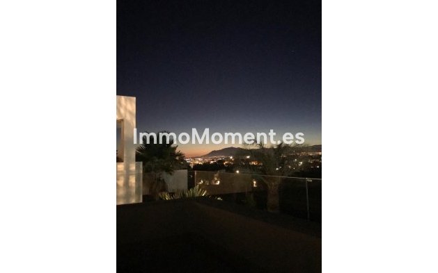 Revente - Villa - Marbella - Río Real