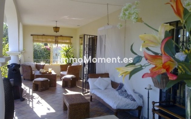 Resale - Villa - Marbella - Nueva Andalucía