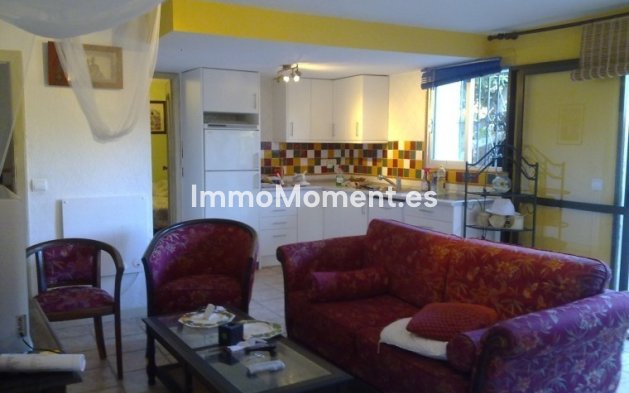 Resale - Villa - Marbella - Nueva Andalucía