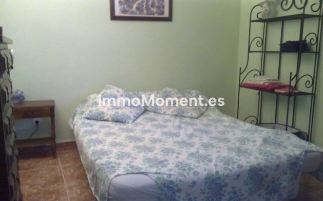 Resale - Villa - Marbella - Nueva Andalucía