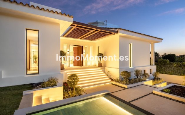 Wiederverkauf - Villa - Marbella - Nueva Andalucía