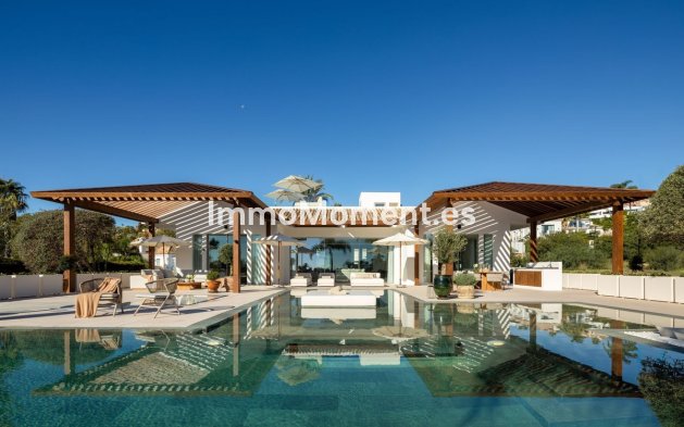Wiederverkauf - Villa - Marbella - Nueva Andalucía