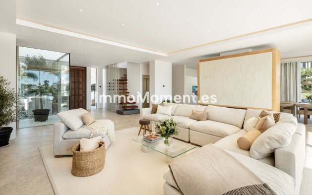 Wiederverkauf - Villa - Marbella - Nueva Andalucía