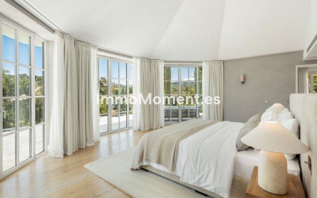 Wiederverkauf - Villa - Marbella - Nueva Andalucía