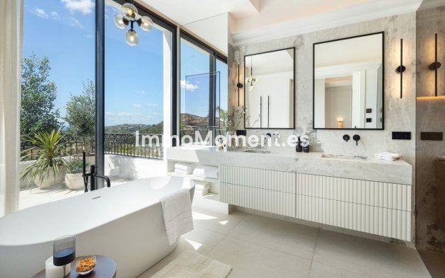 Resale - Villa - Benahavís - Los Arqueros