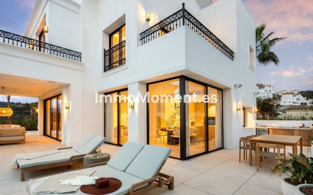 Resale - Villa - Benahavís - Los Arqueros