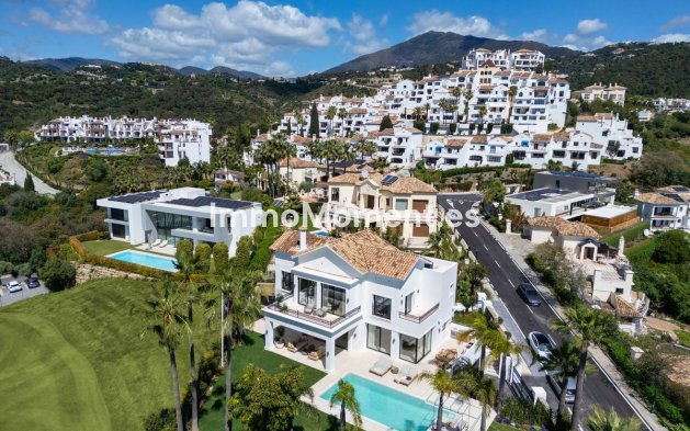 Resale - Villa - Benahavís - Los Arqueros